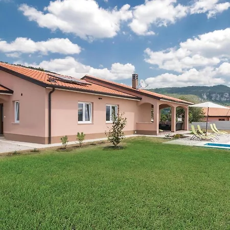 Holiday home Amazing In With Wifi *